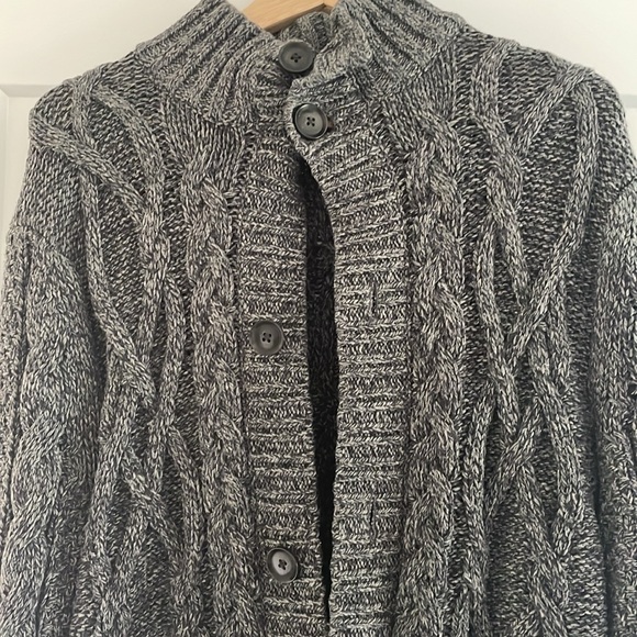 Gap medium grey button up sweater - Picture 2 of 4